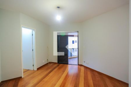 Apartamento à venda com 220m², 4 quartos e 3 vagas Apartamento à venda com 220m², 4 quartos e 3 vagasQuarto 1
