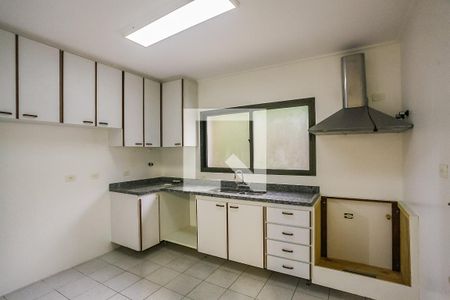 Apartamento à venda com 220m², 4 quartos e 3 vagas Apartamento à venda com 220m², 4 quartos e 3 vagasCozinha