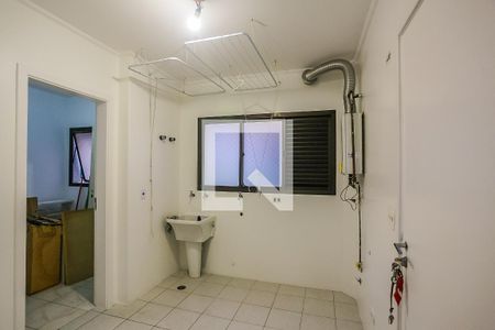 Apartamento à venda com 220m², 4 quartos e 3 vagas Apartamento à venda com 220m², 4 quartos e 3 vagasÁrea de Serviço