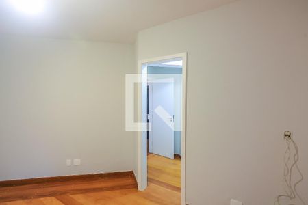 Apartamento à venda com 220m², 4 quartos e 3 vagas Apartamento à venda com 220m², 4 quartos e 3 vagasQuarto 1