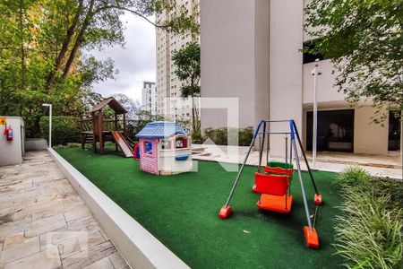 Apartamento à venda com 220m², 4 quartos e 3 vagas Apartamento à venda com 220m², 4 quartos e 3 vagasÁrea Comum - Playground