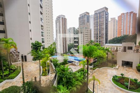 Apartamento à venda com 220m², 4 quartos e 3 vagas Apartamento à venda com 220m², 4 quartos e 3 vagasVista Suíte 1