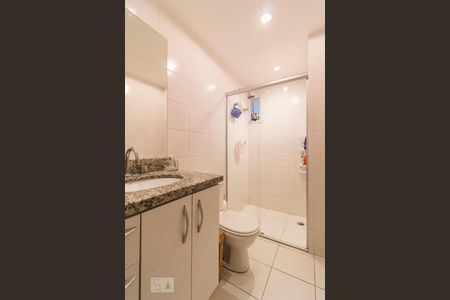 Banheiro de apartamento para alugar com 3 quartos, 87m² em Alto da Lapa, São Paulo
