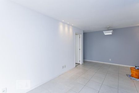 Sala de apartamento para alugar com 3 quartos, 102m² em Recreio dos Bandeirantes, Rio de Janeiro