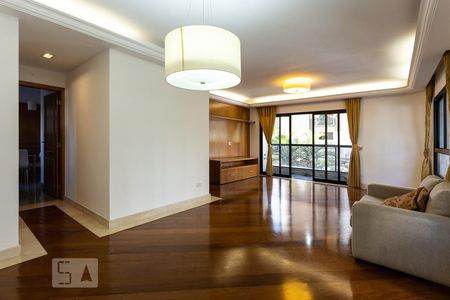 Sala de apartamento à venda com 3 quartos, 160m² em Indianópolis, São Paulo