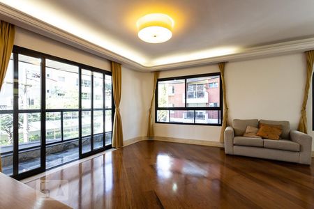Sala de apartamento à venda com 3 quartos, 160m² em Indianópolis, São Paulo