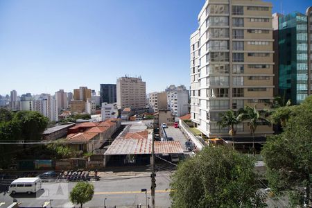 Apartamento à venda com 215m², 3 quartos e 2 vagas Apartamento à venda com 215m², 3 quartos e 2 vagasVista Suite 2