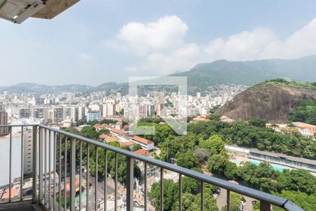 Apartamento à venda com 105m², 3 quartos e 2 vagasVaranda Suíte