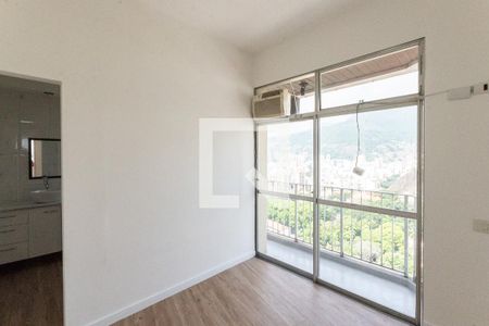 Apartamento à venda com 105m², 3 quartos e 2 vagasSuíte