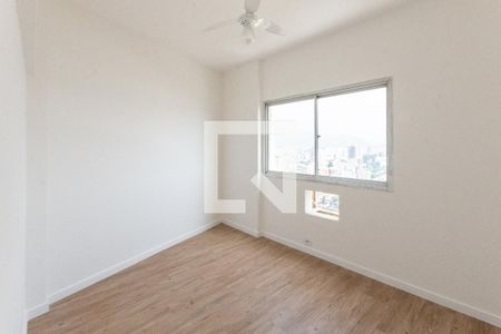Apartamento à venda com 105m², 3 quartos e 2 vagasQuarto 1