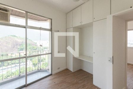 Apartamento à venda com 105m², 3 quartos e 2 vagasSuíte