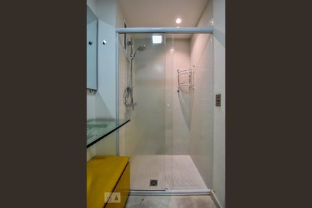 Apartamento à venda com 70m², 1 quarto e 1 vaga Apartamento à venda com 70m², 1 quarto e 1 vagaBanheiro