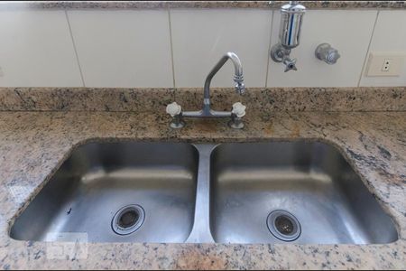 Apartamento para alugar com 180m², 3 quartos e 2 vagasCozinha