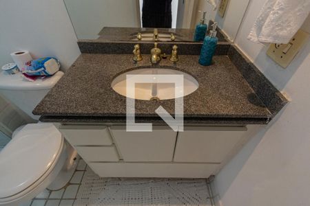 Apartamento à venda com 57m², 2 quartos e 2 vagas Apartamento à venda com 57m², 2 quartos e 2 vagasBanheiro