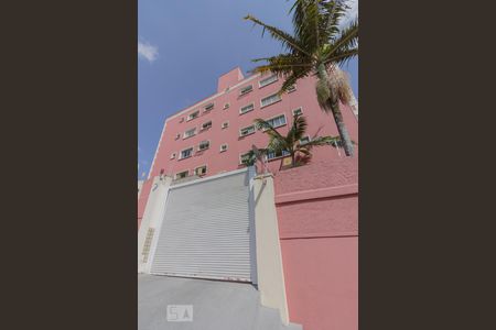 Apartamento à venda com 65m², 2 quartos e 1 vaga Apartamento à venda com 65m², 2 quartos e 1 vagaFachada