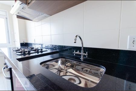 Cozinha de apartamento à venda com 2 quartos, 55m² em Vila Satúrnia, Campinas