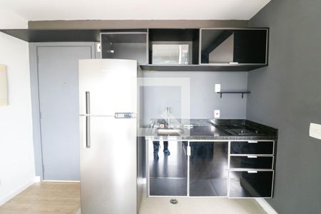 Sala / Cozinha de apartamento para alugar com 1 quarto, 35m² em Vila Cordeiro, São Paulo