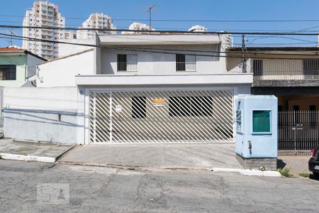 Casa à venda com 307m², 4 quartos e 3 vagasFachada