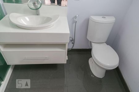 Casa de condomínio à venda com 300m², 5 quartos e 1 vagaSuíte 3