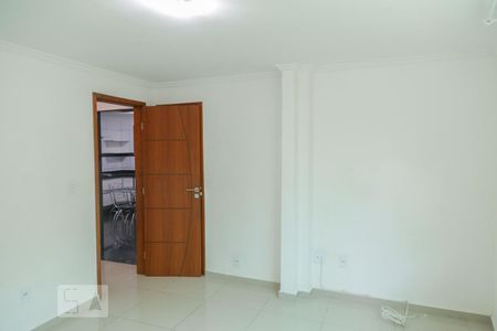 Casa de condomínio à venda com 300m², 5 quartos e 1 vagaSuíte 2