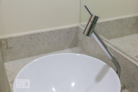 Casa de condomínio à venda com 300m², 5 quartos e 1 vagaSuíte 1