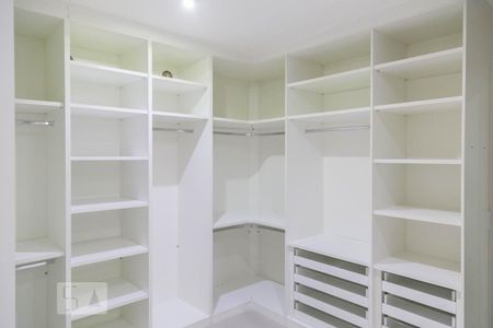 Casa de condomínio à venda com 300m², 5 quartos e 1 vagaSuíte 5