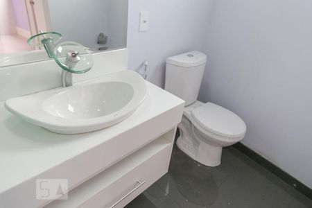 Casa de condomínio à venda com 300m², 5 quartos e 1 vagaSuíte 3