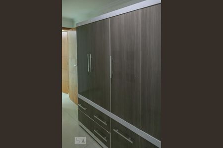 Casa de condomínio à venda com 300m², 5 quartos e 1 vagaSuíte 2