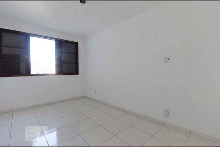 Apartamento à venda com 120m², 4 quartos e 2 vagasQuarto 2