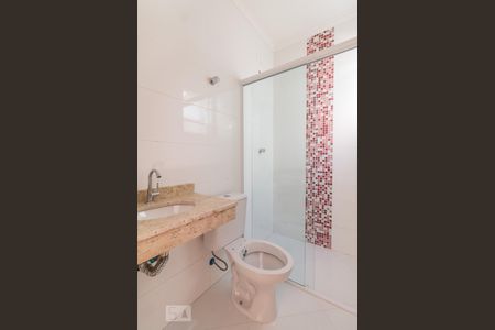 Casa à venda com 130m², 3 quartos e 2 vagas Casa à venda com 130m², 3 quartos e 2 vagasBanheiro da suíte 02