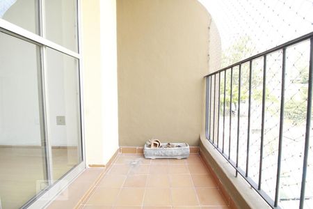 Varanda de apartamento para alugar com 3 quartos, 76m² em Vila Andrade, São Paulo