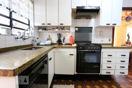 Casa de condomínio à venda com 313m², 3 quartos e 4 vagasCozinha