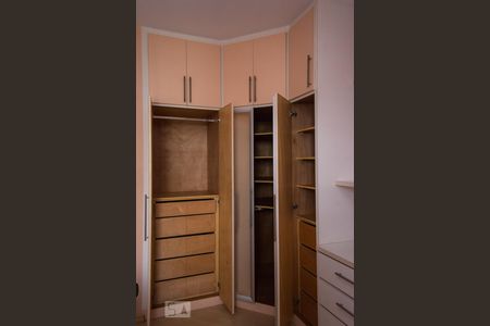 Apartamento para alugar com 129m², 3 quartos e 1 vagaQuarto 2