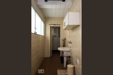 Apartamento para alugar com 129m², 3 quartos e 1 vagaÁrea de serviço