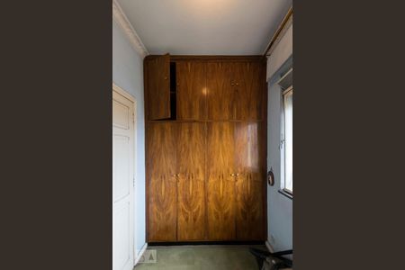 Casa à venda com 330m², 4 quartos e 2 vagas2o. Andar - Quarto 2 (Armários)