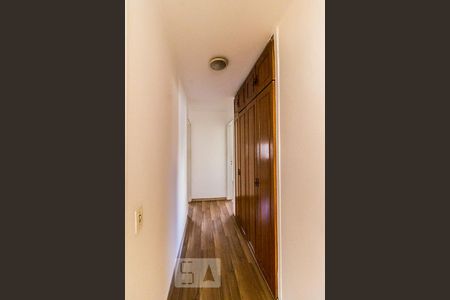 Corredor de apartamento para alugar com 3 quartos, 127m² em Perdizes, São Paulo
