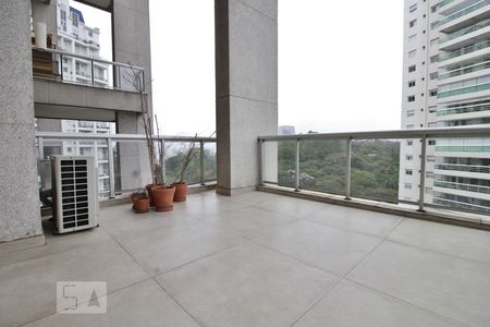Varanda de apartamento à venda com 2 quartos, 100m² em Parque do Morumbi, São Paulo