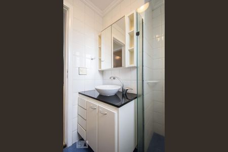 Banheiro de apartamento para alugar com 1 quarto, 42m² em Centro, São Bernardo do Campo