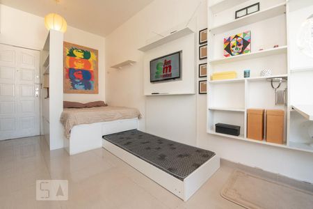 Cama extra de kitnet/studio à venda com 1 quarto, 30m² em Laranjeiras, Rio de Janeiro