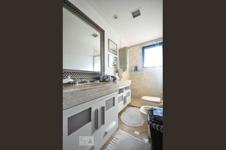 Apartamento para alugar com 340m², 4 quartos e 5 vagas Apartamento para alugar com 340m², 4 quartos e 5 vagasBanheiro suíte 4