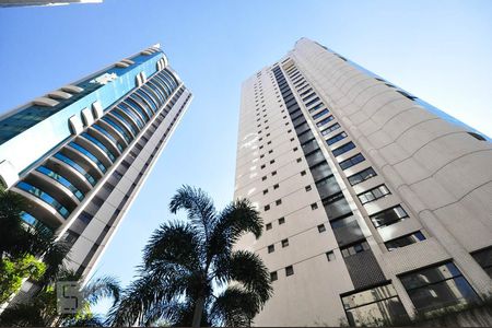 Apartamento para alugar com 340m², 4 quartos e 5 vagas Apartamento para alugar com 340m², 4 quartos e 5 vagasFachada