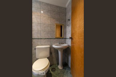 Casa para alugar com 355m², 5 quartos e 7 vagasBanheiro de Serviço 2 