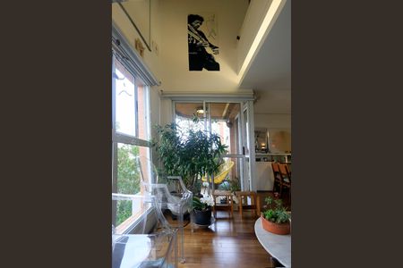 Sala de apartamento para alugar com 1 quarto, 67m² em Pinheiros, São Paulo