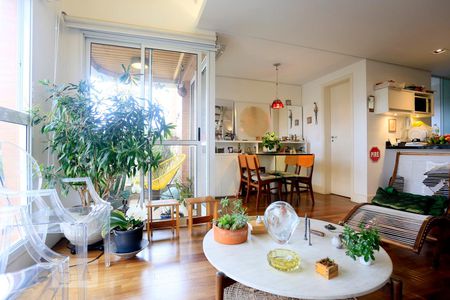 Sala de apartamento para alugar com 1 quarto, 67m² em Pinheiros, São Paulo