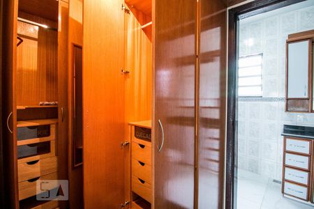 Apartamento à venda com 160m², 3 quartos e 1 vagaCloset suíte 2