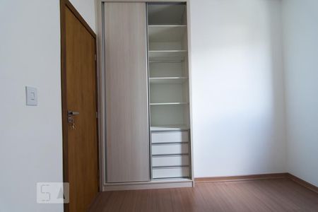 Apartamento à venda com 180m², 3 quartos e 2 vagasQuarto 1