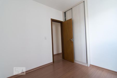 Apartamento à venda com 180m², 3 quartos e 2 vagasQuarto 1