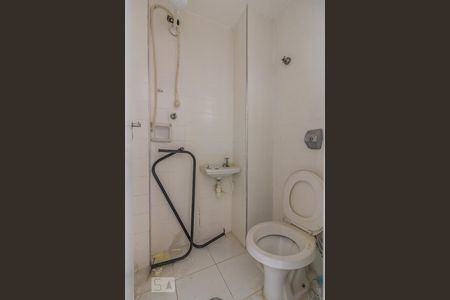 Apartamento à venda com 124m², 2 quartos e 1 vaga Apartamento à venda com 124m², 2 quartos e 1 vagaBanheiro de serviço
