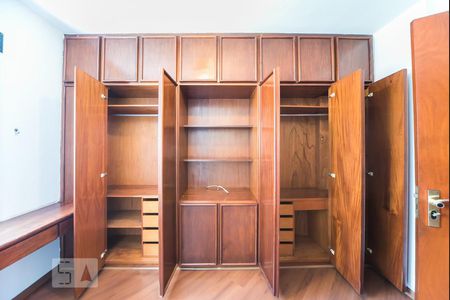 Apartamento à venda com 110m², 3 quartos e 2 vagas Apartamento à venda com 110m², 3 quartos e 2 vagasQuarto 1