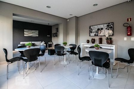 Apartamento à venda com 33m², 1 quarto e 2 vagasSalão de festas